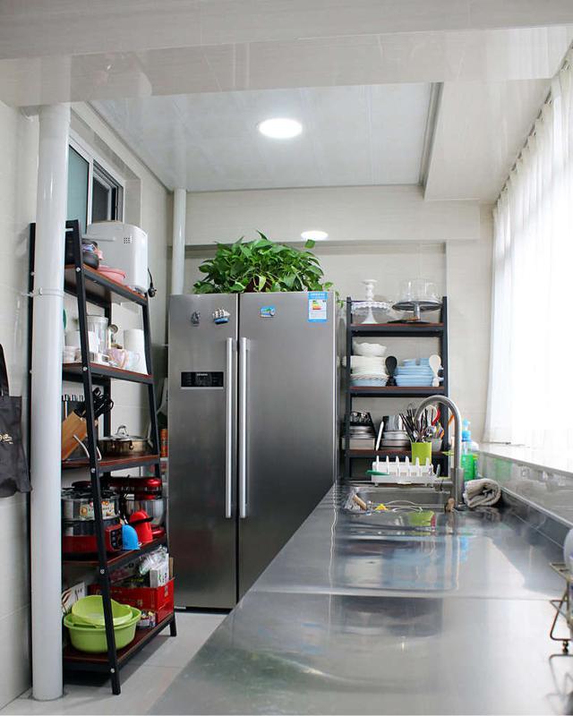 廚房不銹鋼臺面用了8年,告訴你究竟好不好,很多人都想錯了